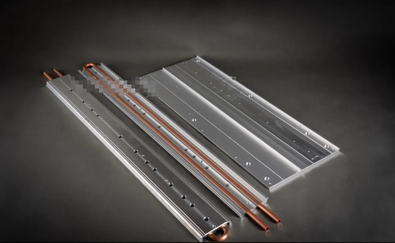 Custom heat pipe thermal assembly